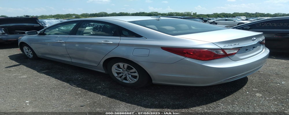 5NPEB4AC8BH071517 2011 HYUNDAI SONATA photo no. 3