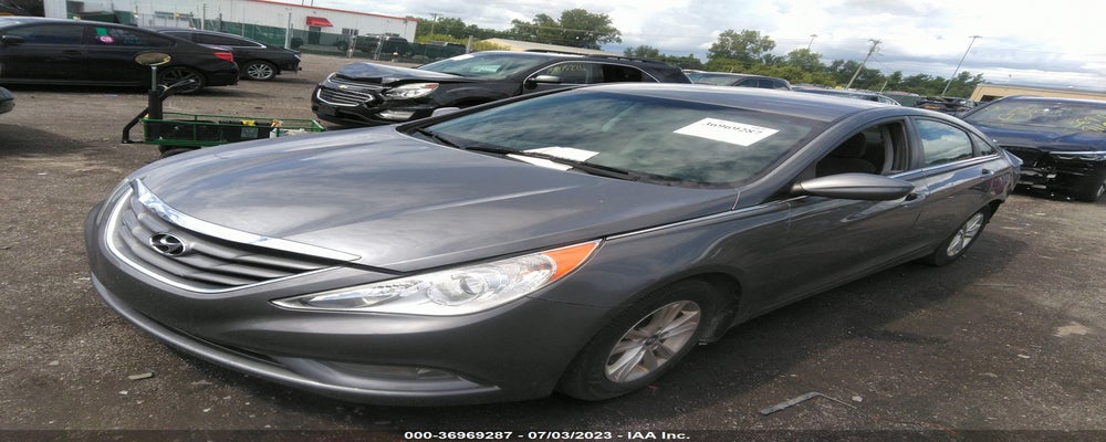 5NPEB4AC1DH687143 2013 HYUNDAI SONATA photo no. 2