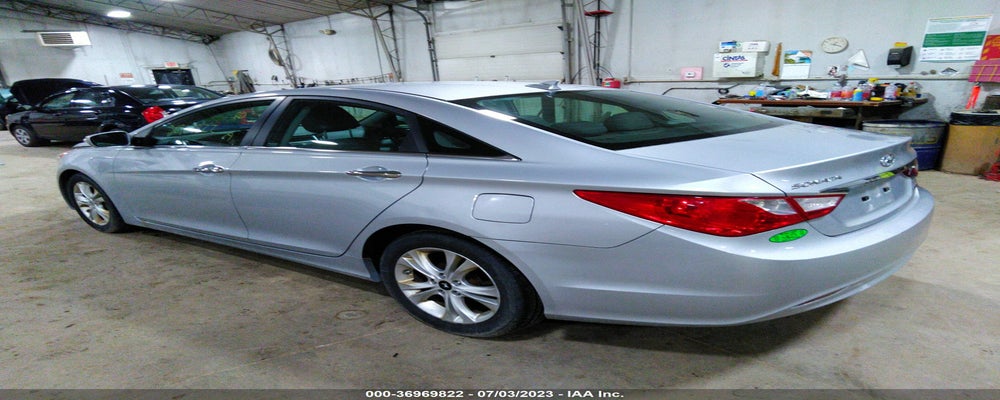5NPEC4AC2DH515958 2013 HYUNDAI SONATA photo no. 3