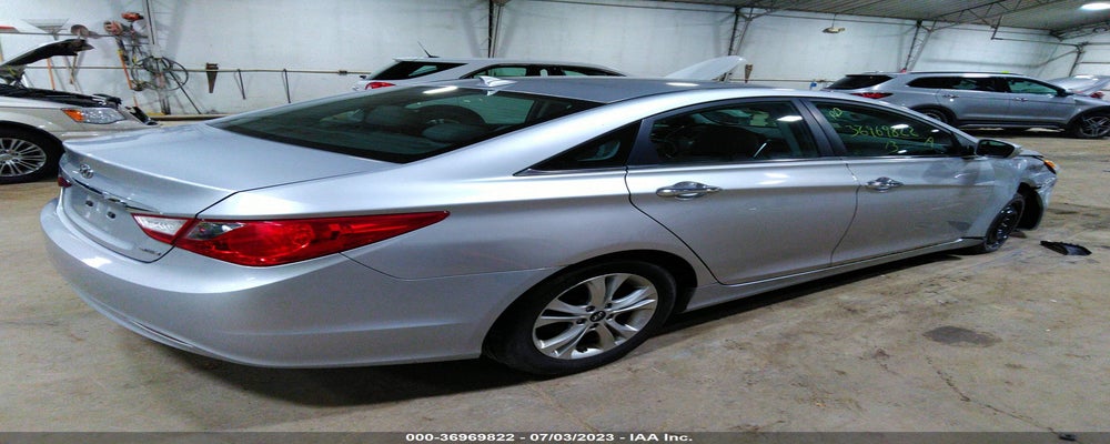 5NPEC4AC2DH515958 2013 HYUNDAI SONATA photo no. 4