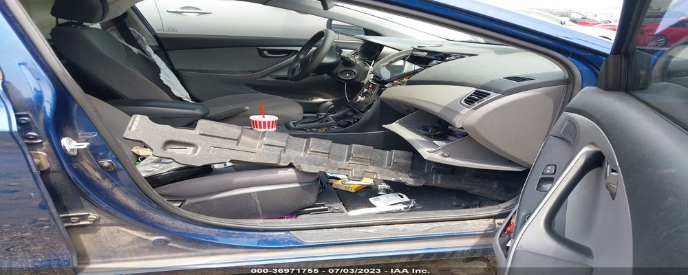 5NPDH4AE6GH684982 2016 HYUNDAI ELANTRA photo no. 5