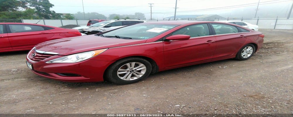 5NPEB4AC9BH124144 2011 HYUNDAI SONATA photo no. 2
