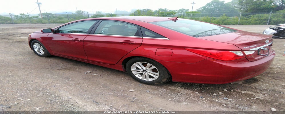 5NPEB4AC9BH124144 2011 HYUNDAI SONATA photo no. 3
