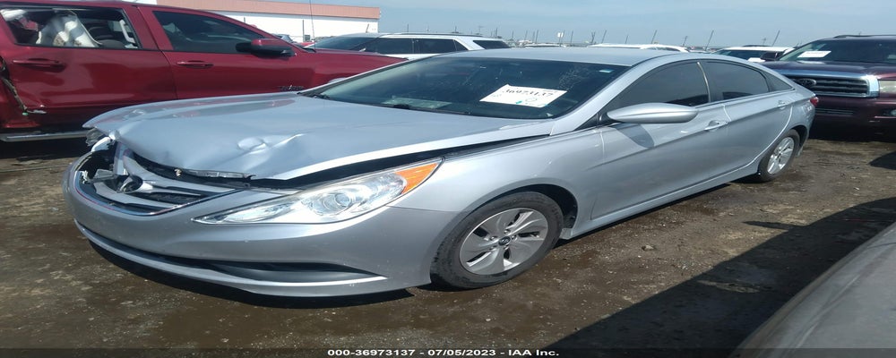5NPEB4AC7EH824927 2014 HYUNDAI SONATA photo no. 2