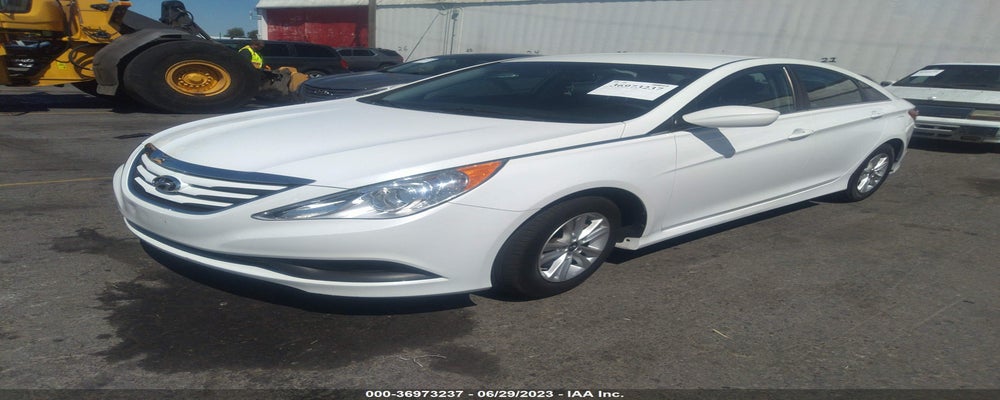 5NPEB4AC2EH901364 2014 HYUNDAI SONATA photo no. 2