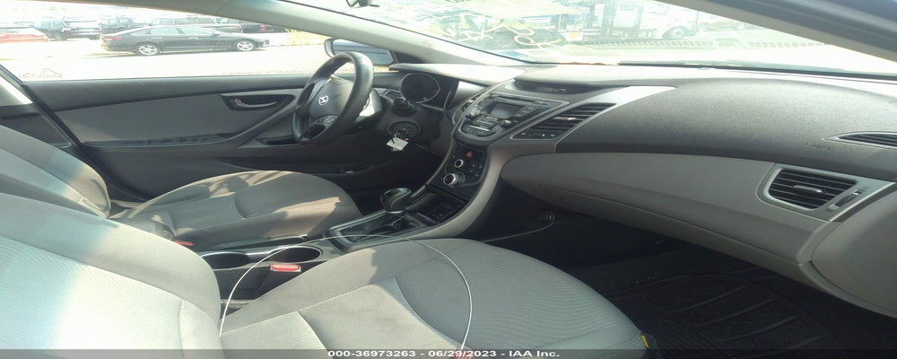 5NPDH4AE9GH738386 2016 HYUNDAI ELANTRA photo no. 5