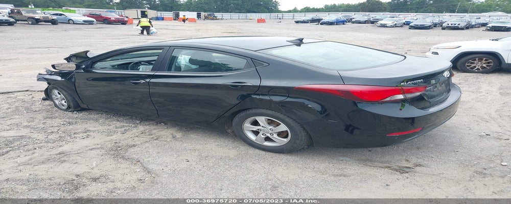 KMHDH4AE1FU265552 2015 HYUNDAI ELANTRA photo no. 3