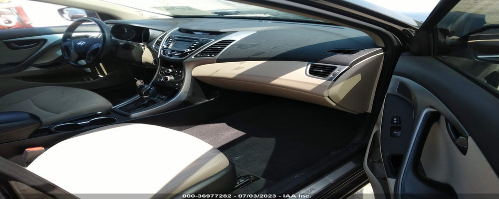 5NPDH4AE2GH679942 2016 HYUNDAI ELANTRA photo no. 5