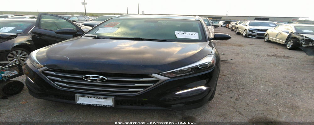 KM8J33A43JU631748 2018 HYUNDAI TUCSON photo no. 2