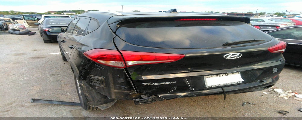 KM8J33A43JU631748 2018 HYUNDAI TUCSON photo no. 3