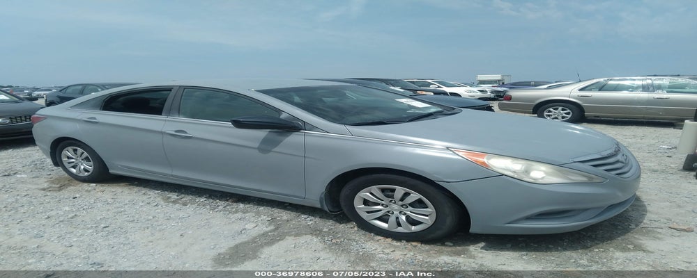 5NPEB4AC1BH273339 2011 HYUNDAI SONATA photo no. 6