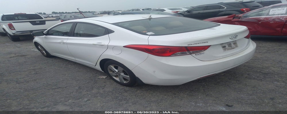 5NPDH4AE4DH289386 2013 HYUNDAI ELANTRA photo no. 3