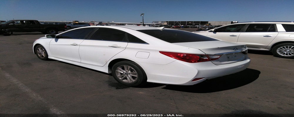 5NPEB4AC4EH937895 2014 HYUNDAI SONATA photo no. 3
