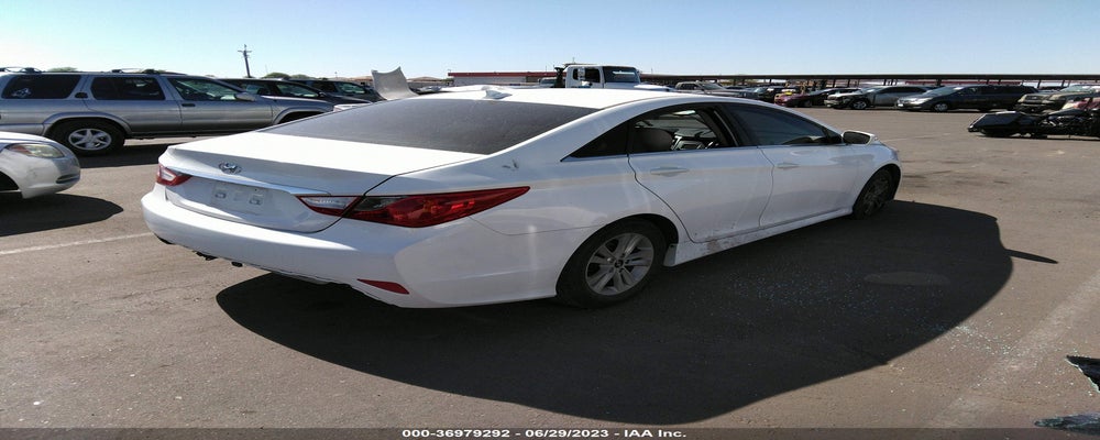 5NPEB4AC4EH937895 2014 HYUNDAI SONATA photo no. 4