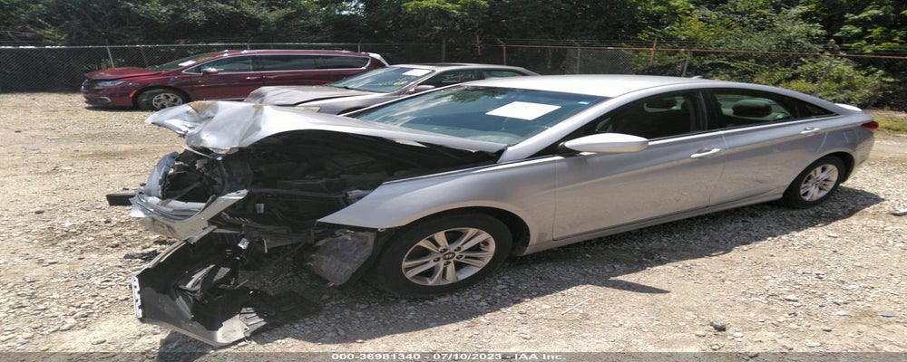 5NPEB4ACXDH720298 2013 HYUNDAI SONATA photo no. 2