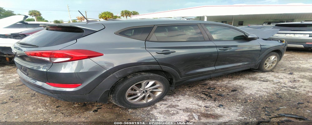 KM8J23A45HU539635 2017 HYUNDAI TUCSON photo no. 4