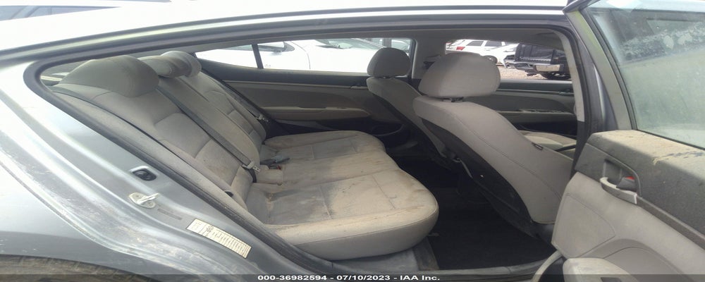 5NPD74LF6HH198859 2017 HYUNDAI ELANTRA photo no. 8
