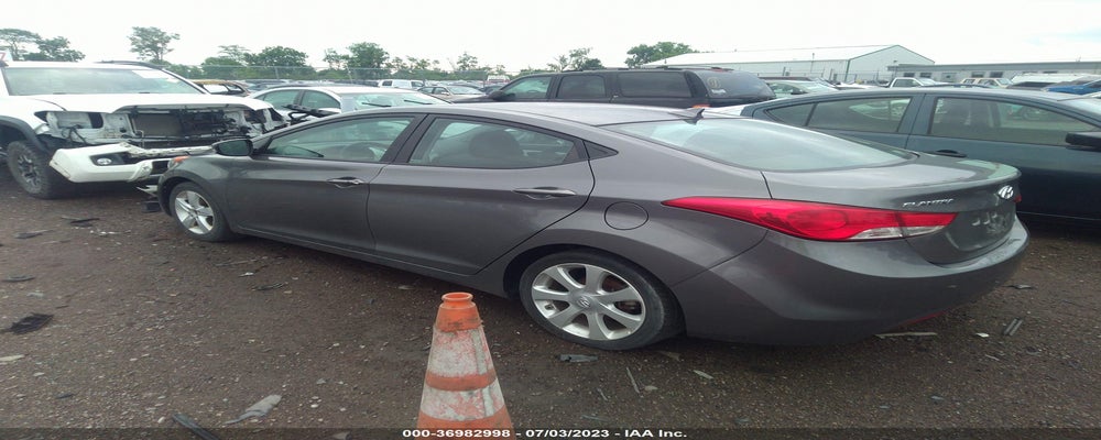 5NPDH4AE2DH312549 2013 HYUNDAI ELANTRA photo no. 3