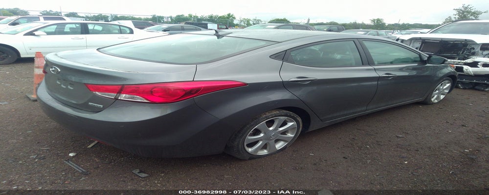 5NPDH4AE2DH312549 2013 HYUNDAI ELANTRA photo no. 4