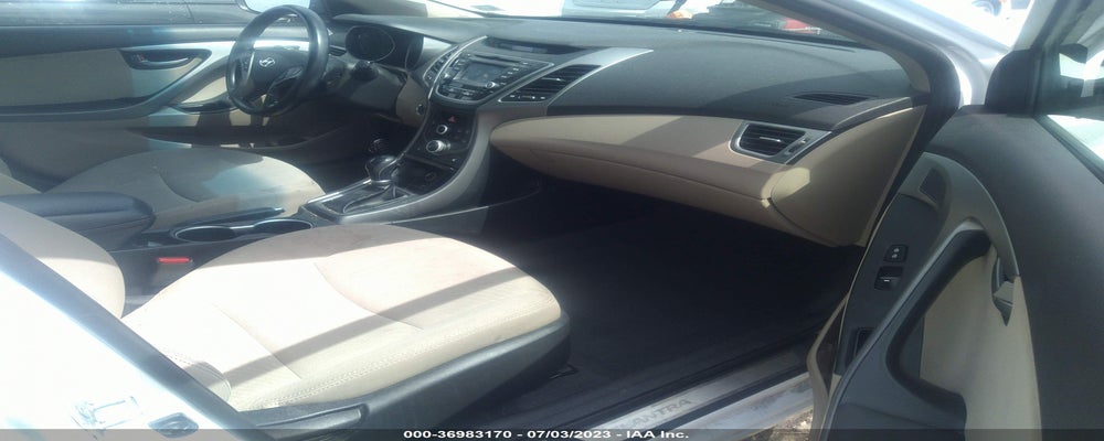 5NPDH4AE7GH770608 2016 HYUNDAI ELANTRA photo no. 5