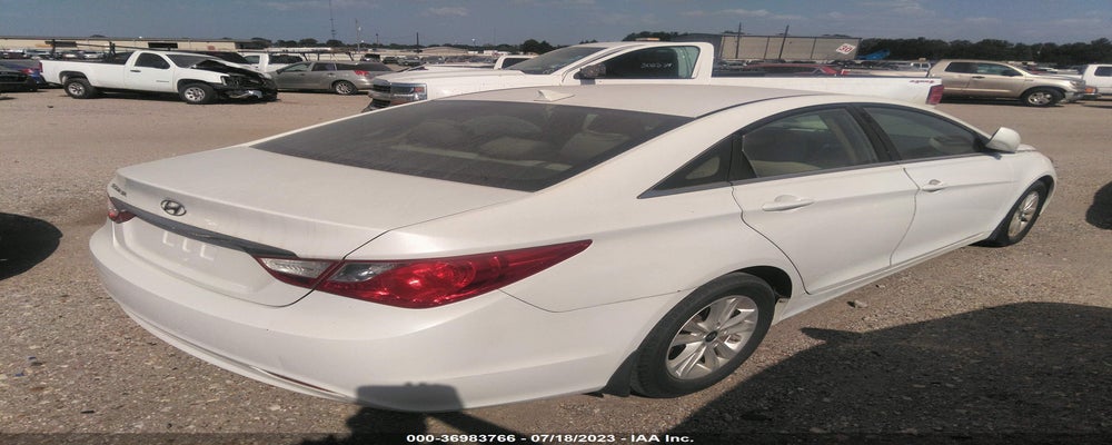 5NPEB4AC7CH499631 2012 HYUNDAI SONATA photo no. 4