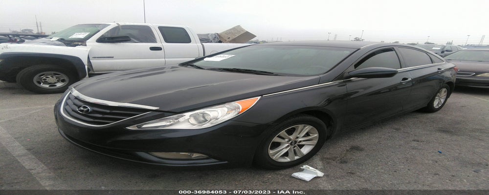 5NPEB4AC1DH637388 2013 HYUNDAI SONATA photo no. 2