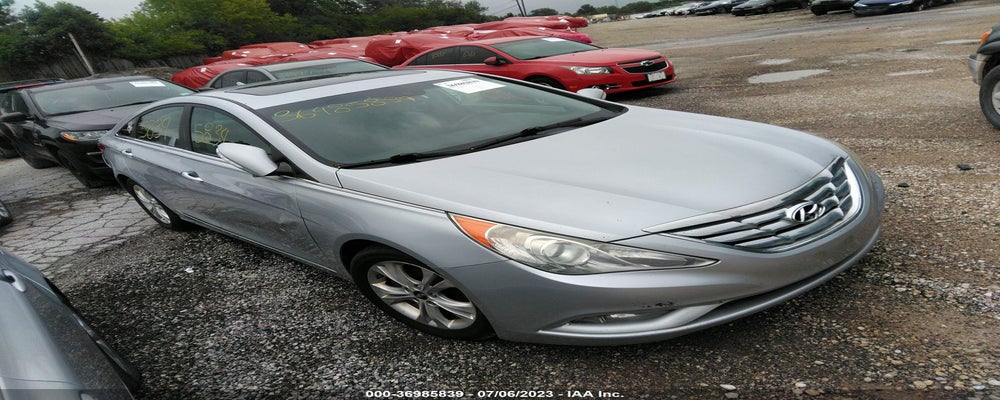 5NPEC4AC2BH058873 2011 HYUNDAI SONATA photo no. 11