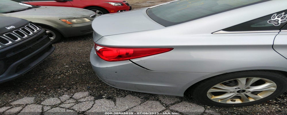 5NPEC4AC2BH058873 2011 HYUNDAI SONATA photo no. 6