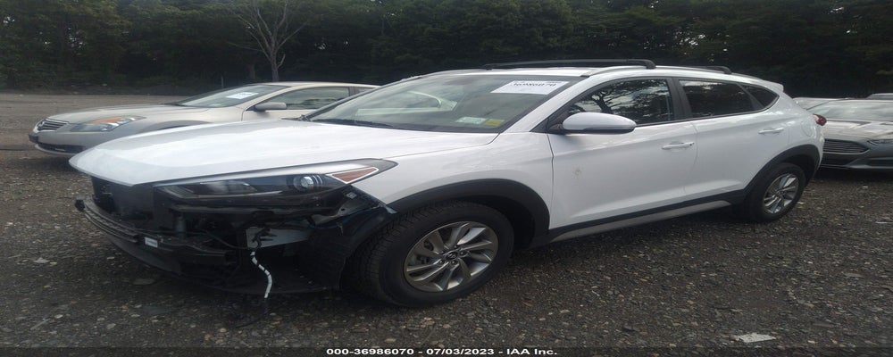 KM8J3CA41JU761964 2018 HYUNDAI TUCSON photo no. 2