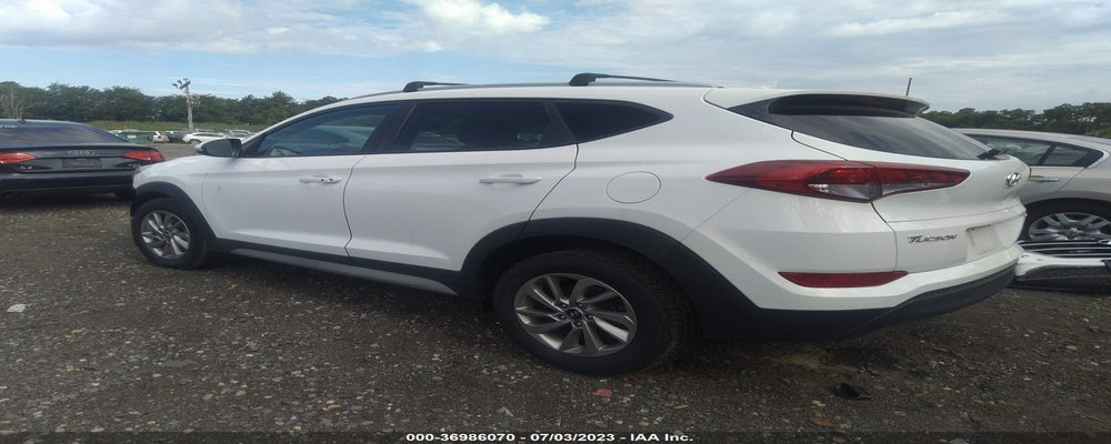 KM8J3CA41JU761964 2018 HYUNDAI TUCSON photo no. 3