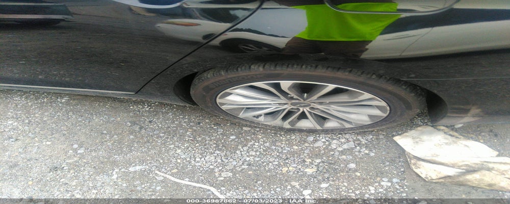 KMHGN4JE7FU064311 2015 HYUNDAI GENESIS photo no. 6