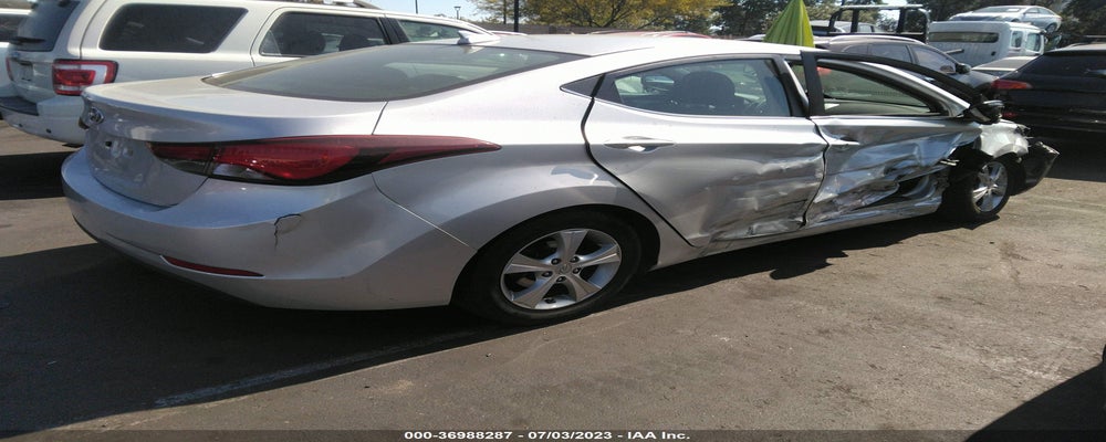 5NPDH4AE4GH769139 2016 HYUNDAI ELANTRA photo no. 4