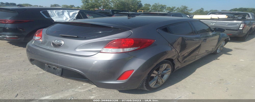 KMHTC6AD2CU073890 2012 HYUNDAI VELOSTER photo no. 4