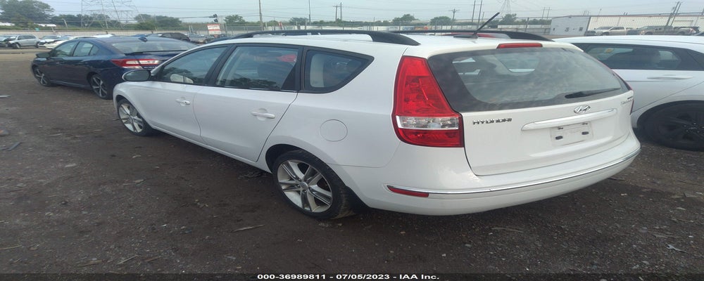 KMHDC8AE2AU068095 2010 HYUNDAI ELANTRA TOURING photo no. 3
