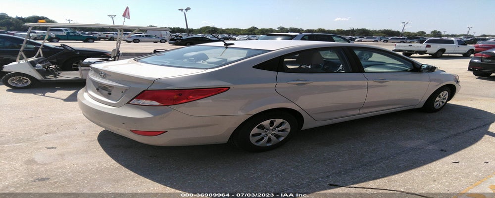 KMHCT4AE2GU077487 2016 HYUNDAI ACCENT photo no. 4