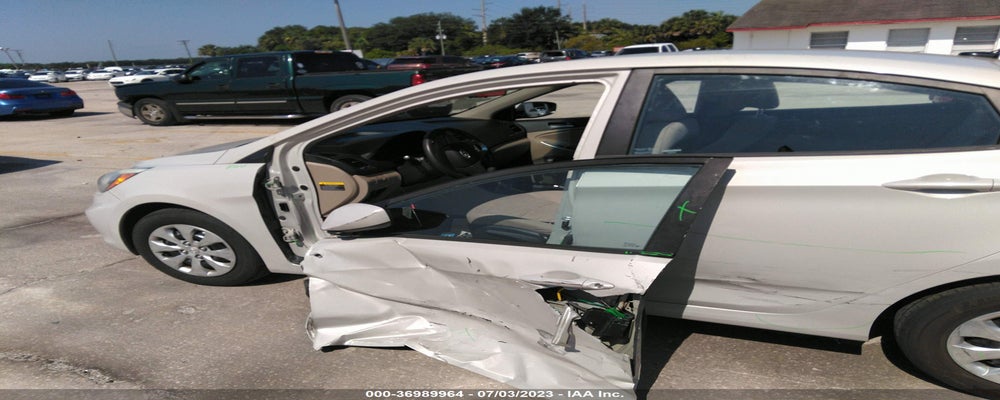 KMHCT4AE2GU077487 2016 HYUNDAI ACCENT photo no. 6