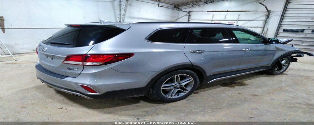 KM8SRDHF5JU274136 2018 HYUNDAI SANTA FE photo no. 4