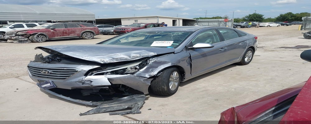 5NPE24AF3FH131929 2015 HYUNDAI SONATA photo no. 2