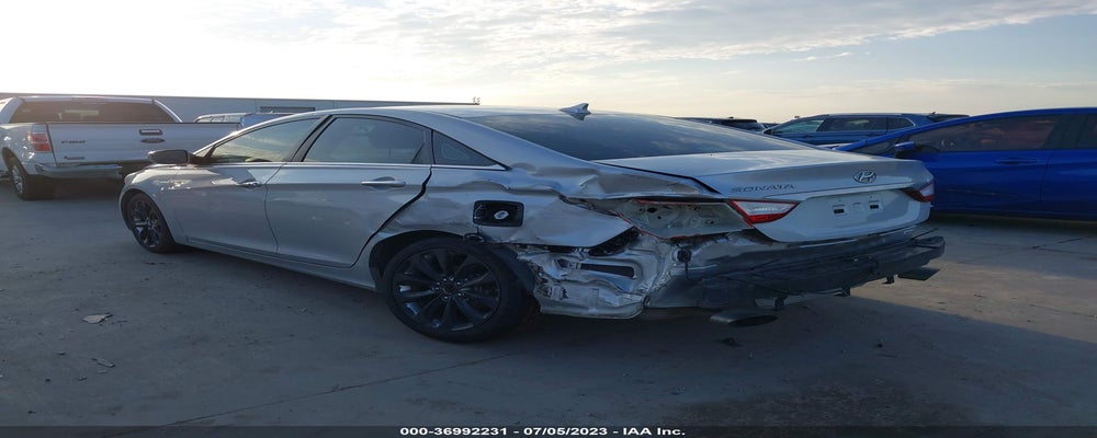 5NPEC4AC4BH096220 2011 HYUNDAI SONATA photo no. 3