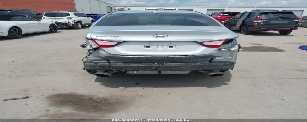5NPEC4AC4BH096220 2011 HYUNDAI SONATA photo no. 6