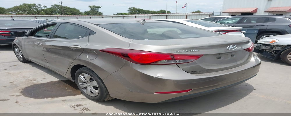 5NPDH4AE9GH700009 2016 HYUNDAI ELANTRA photo no. 3