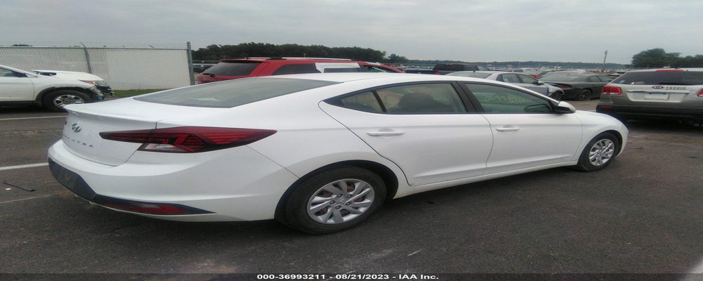 5NPD74LF1KH460990 2019 HYUNDAI ELANTRA photo no. 4