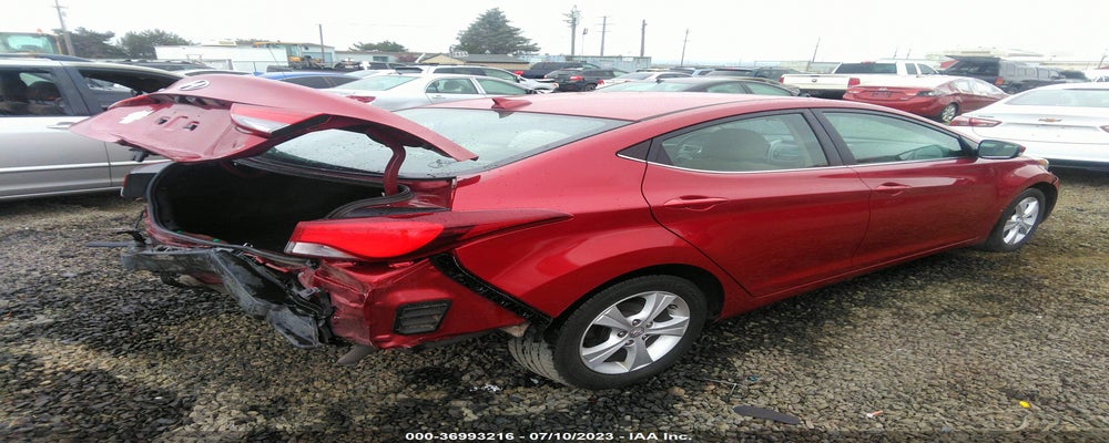 5NPDH4AE4GH767598 2016 HYUNDAI ELANTRA photo no. 4