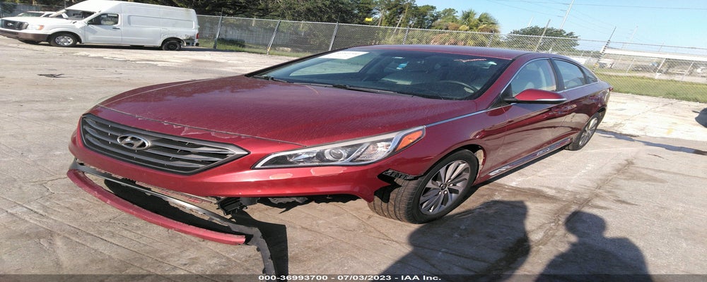 5NPE34AF4FH024028 2015 HYUNDAI SONATA photo no. 2