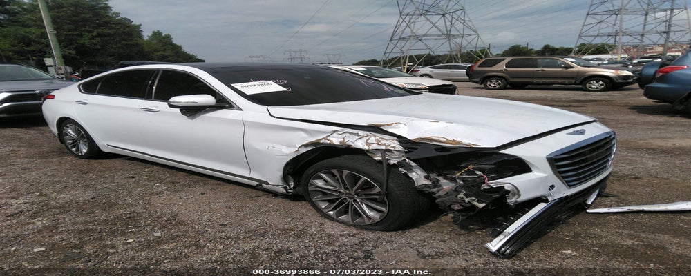 KMHGN4JE8FU037120 2015 HYUNDAI GENESIS photo no. 12