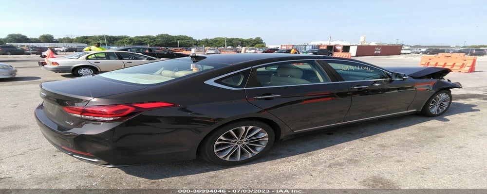 KMHGN4JE8FU023413 2015 HYUNDAI GENESIS photo no. 4