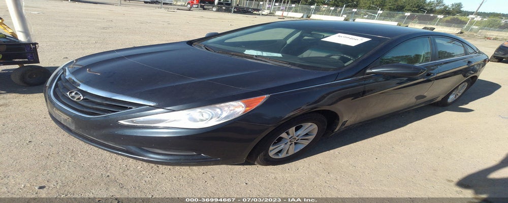 5NPEB4AC1BH236288 2011 HYUNDAI SONATA photo no. 2