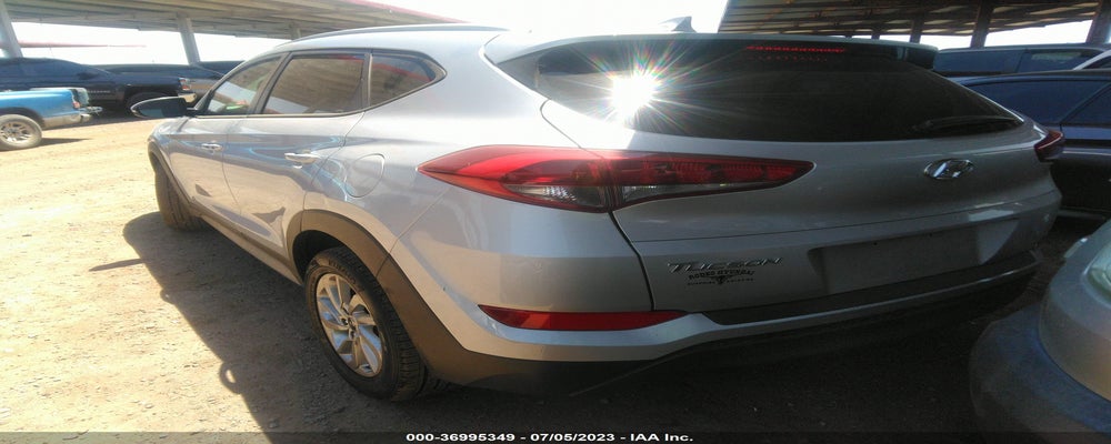 KM8J33A44JU771128 2018 HYUNDAI TUCSON photo no. 3