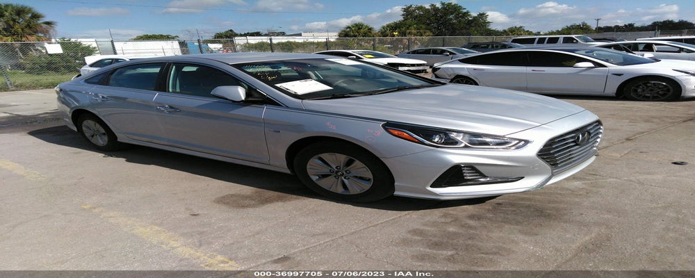 KMHE24L32KA085090 2019 HYUNDAI SONATA photo no. 9