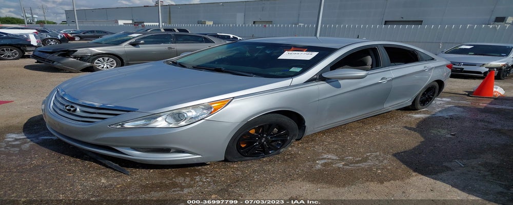 5NPEB4ACXDH719958 2013 HYUNDAI SONATA photo no. 2